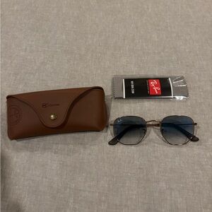 Hexagonal Ray-Ban blue lenses with case